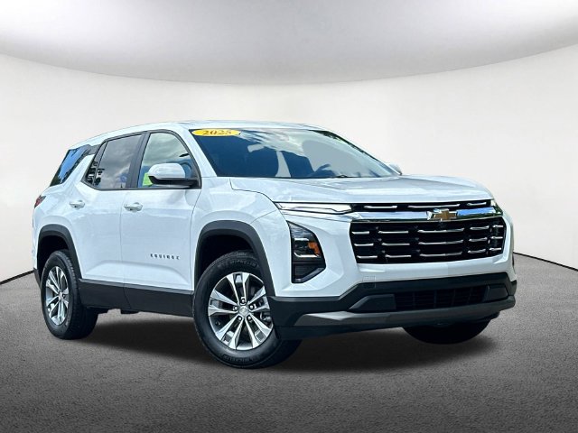 Used 2025 Chevrolet Equinox LT AWD/4WD image 13