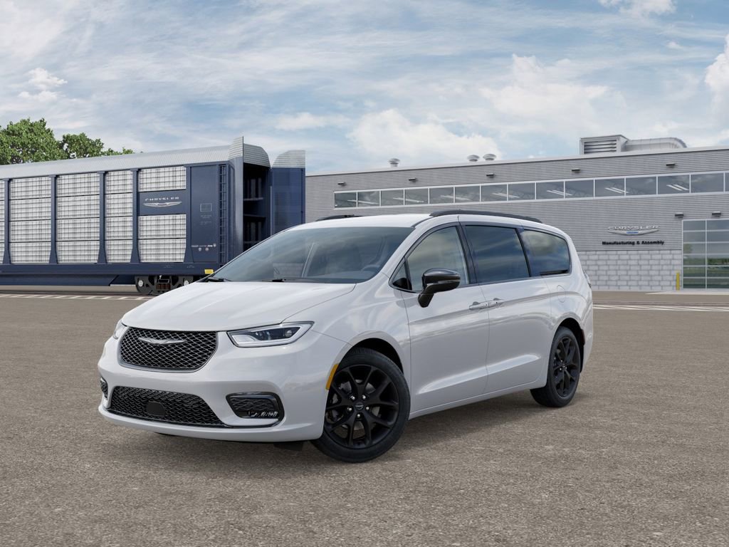 New 2026 Chrysler Pacifica Select w/ S Appearance Package