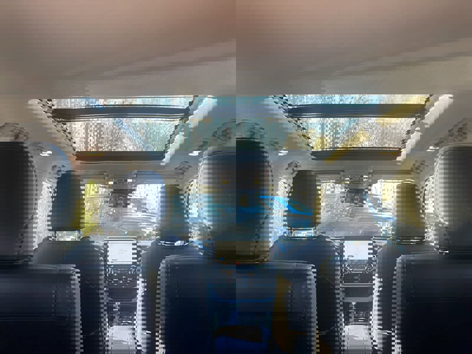 Used 2023 Toyota Highlander Platinum image 10