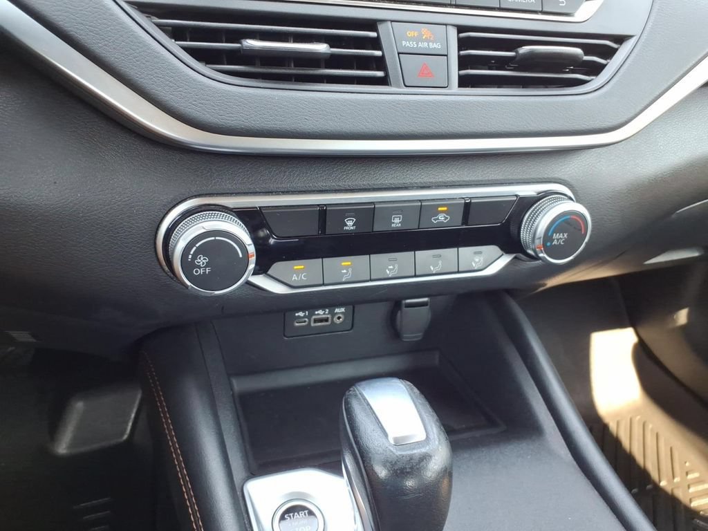 Certified 2022 Nissan Altima 2.5 SR FWD image 11