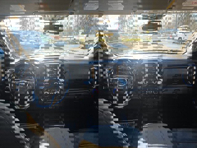 Used 2023 GMC Sierra 3500 SLT w/ SLT Convenience Package image 19