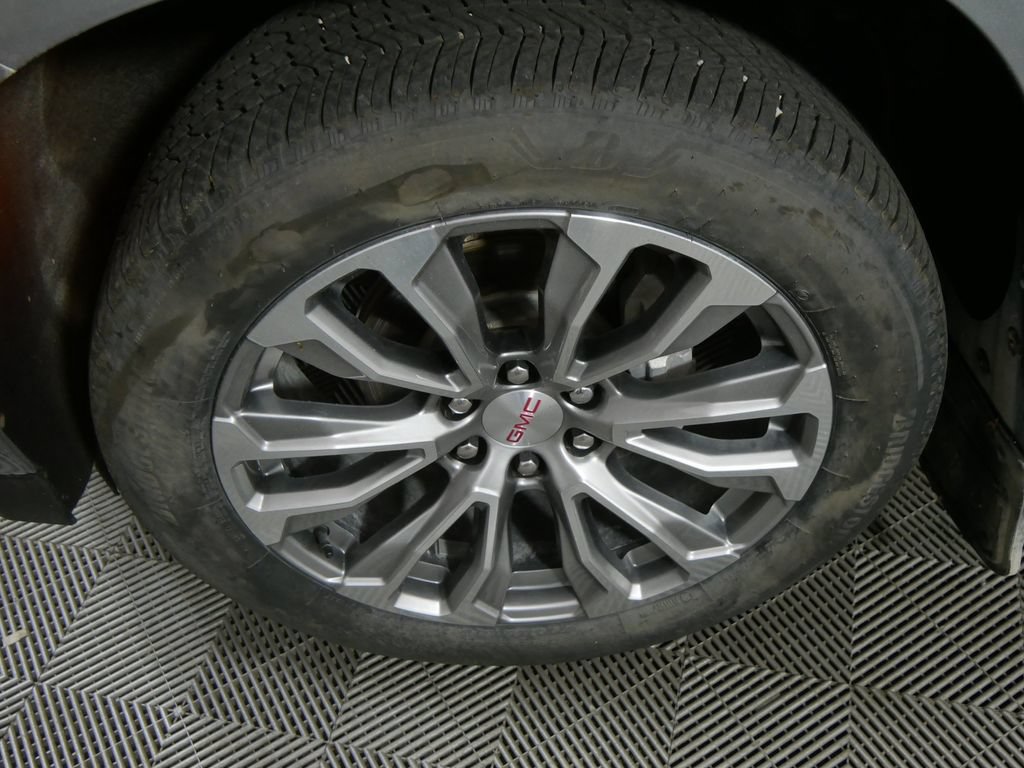 Used 2023 GMC Yukon Denali AWD/4WD image 7