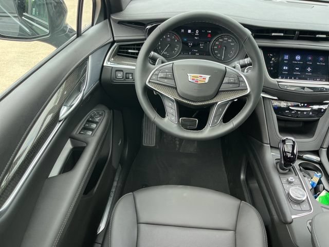 New 2026 Cadillac XT5 Sportv w/ LPO, Floor Liner Package AWD/4WD image 40
