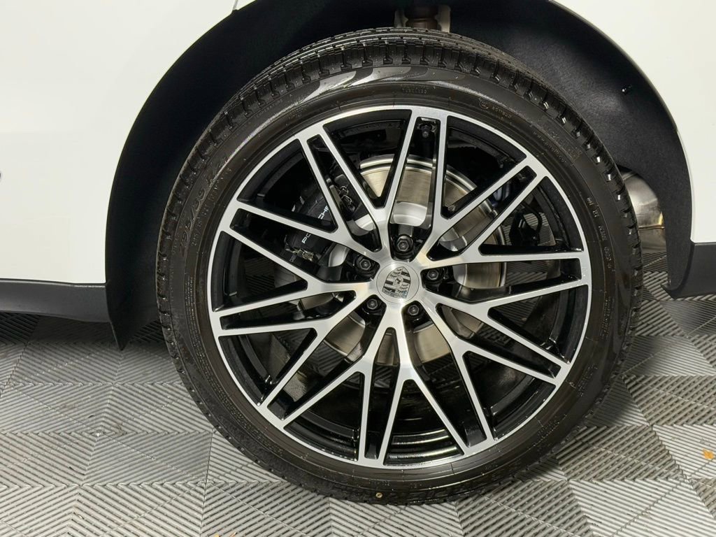 New 2026 Porsche Macan image 14