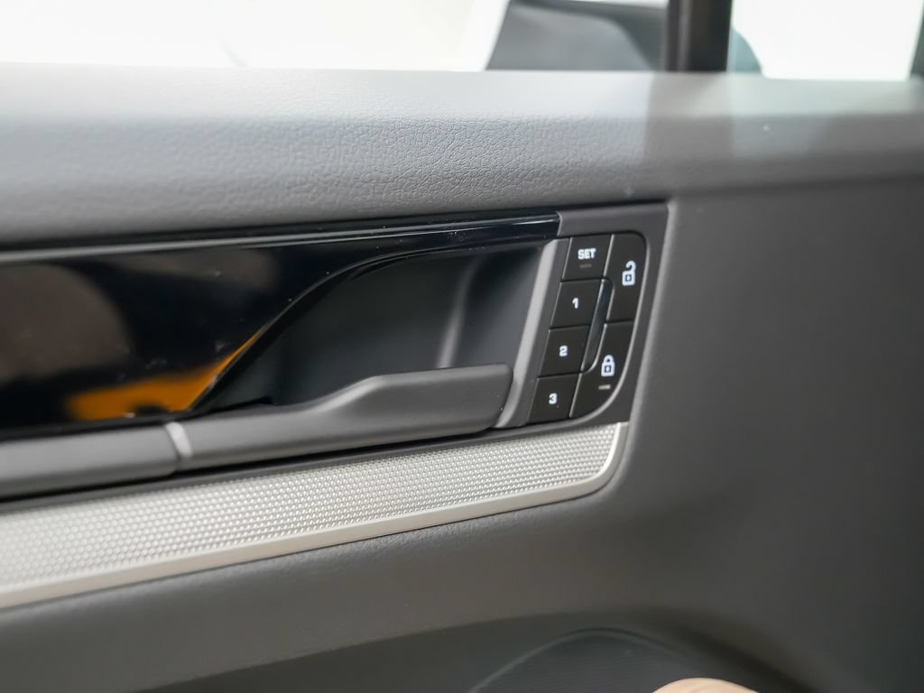 New 2026 Porsche Cayenne AWD/4WD image 21