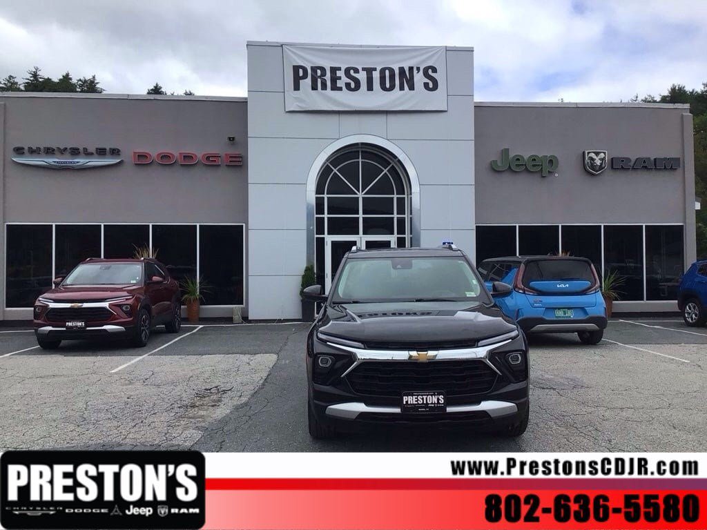 Used 2025 Chevrolet TrailBlazer LT AWD/4WD image 7