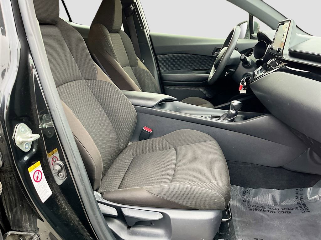 Used 2019 Toyota C-HR LE FWD image 25