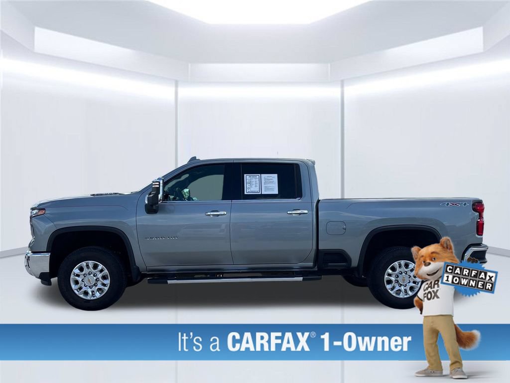 Used 2024 Chevrolet Silverado 3500 LTZ AWD/4WD image 3