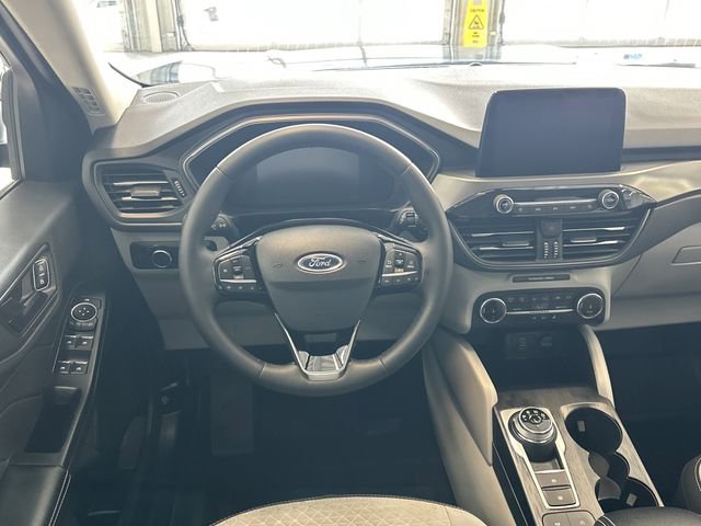 Used 2023 Ford Escape Active AWD/4WD image 2