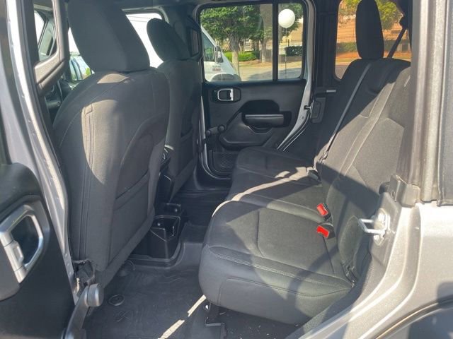 Used 2018 Jeep Wrangler Unlimited Sport AWD/4WD image 12