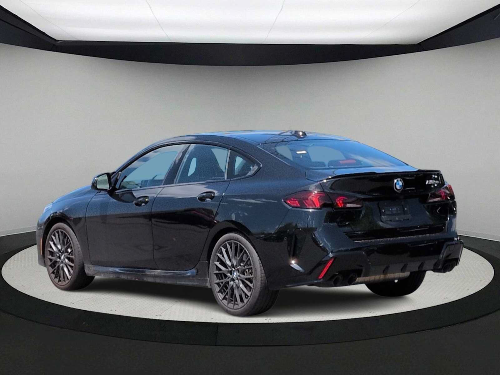 Used 2025 BMW M235i xDrive w/ M Performance Package AWD/4WD image 6