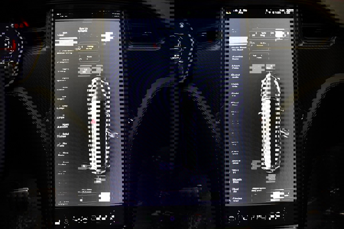 Used 2020 Tesla Model S Performance image 30