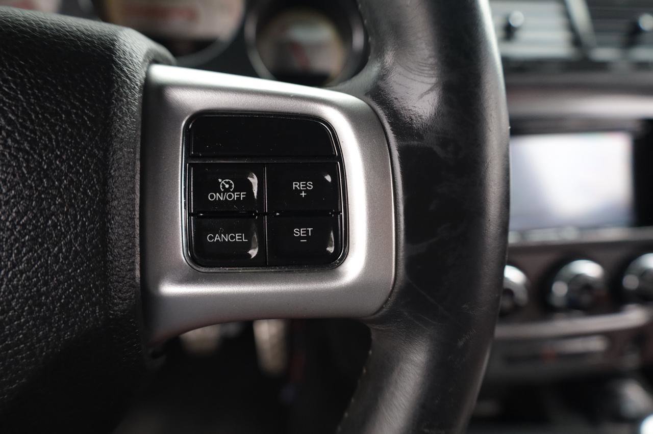 Used 2013 Dodge Challenger R/T RWD image 23