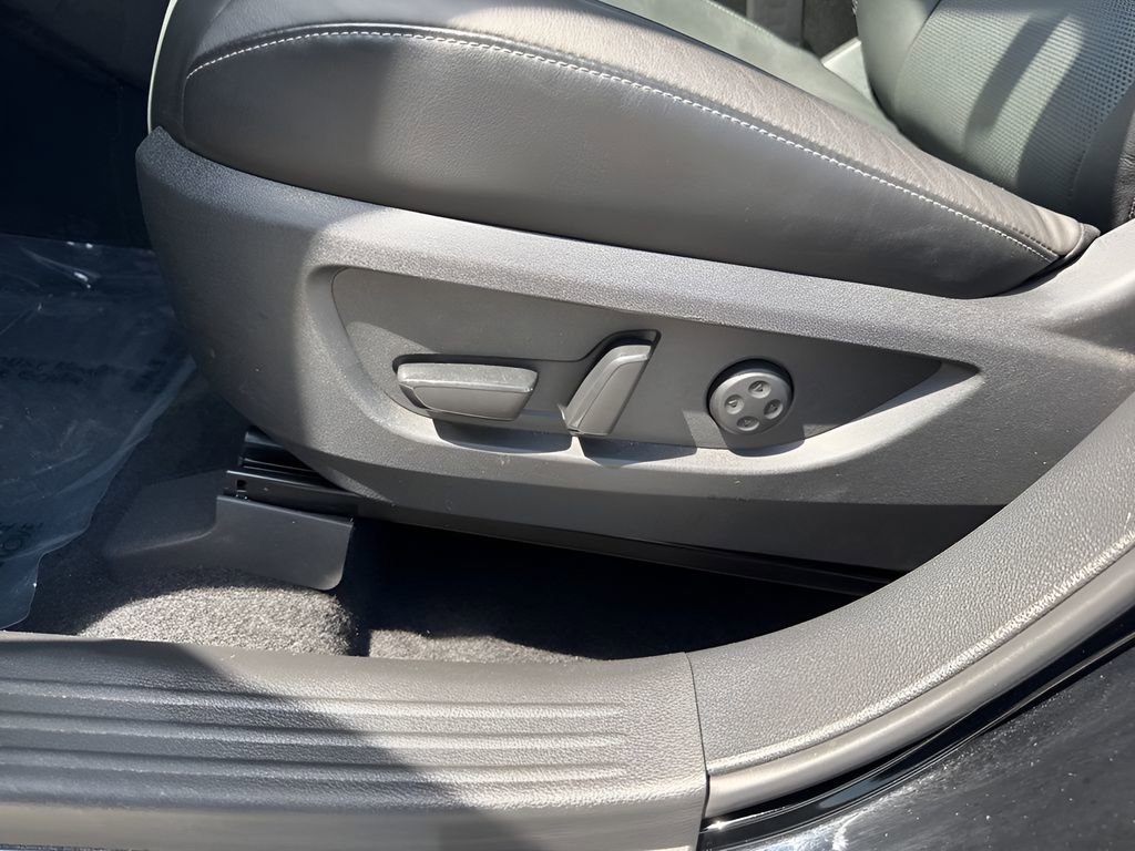 Used 2023 INFINITI QX55 Luxe w/ Cargo Package image 10