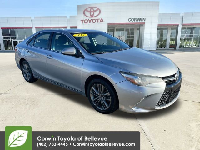 Used 2017 Toyota Camry SE w/ Moonroof Package video 2