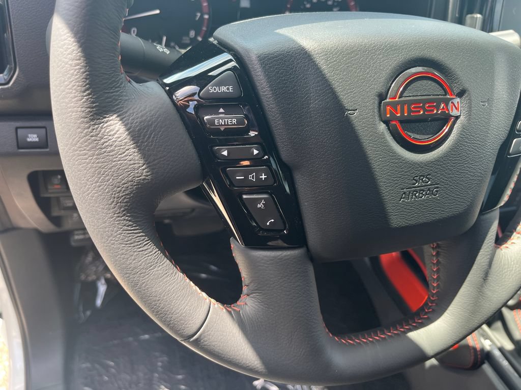 Used 2026 Nissan Frontier PRO-4X AWD/4WD image 31