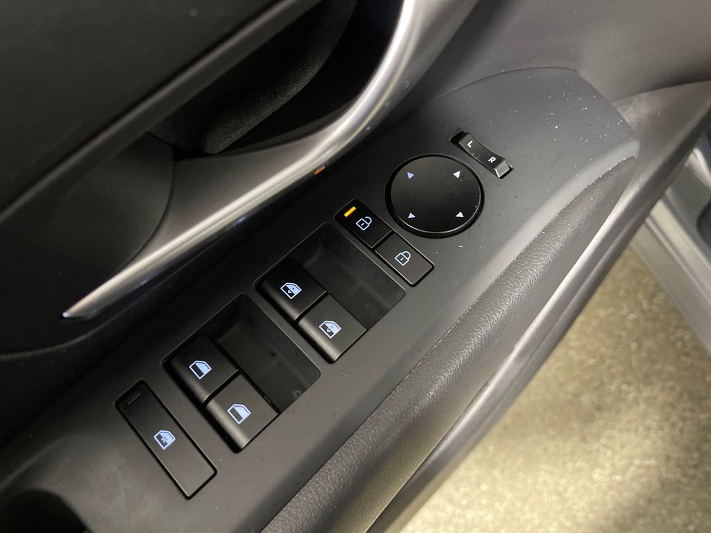 Certified 2025 Hyundai Tucson SEL FWD image 18