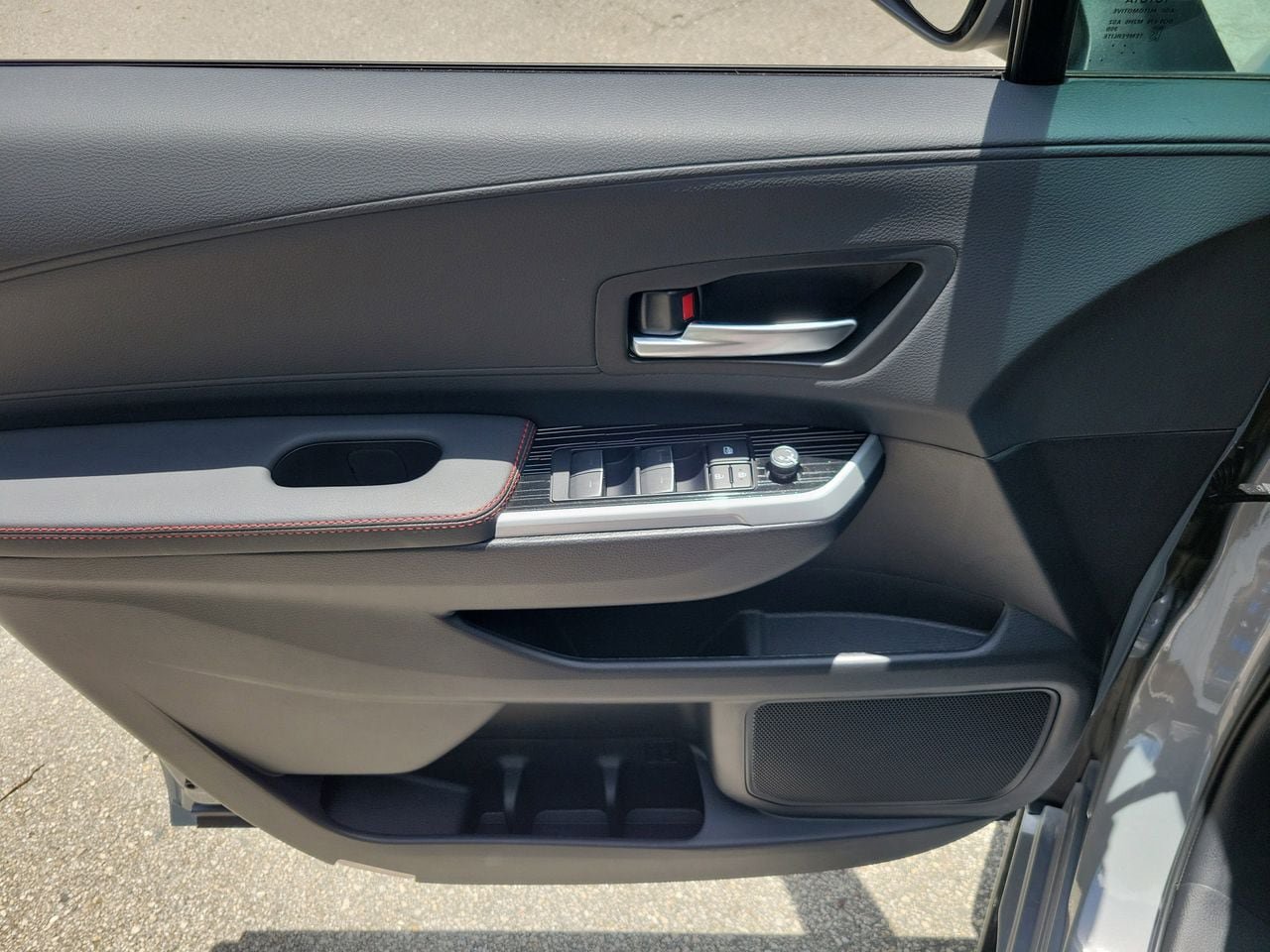 New 2026 Toyota Sienna XSE FWD image 15