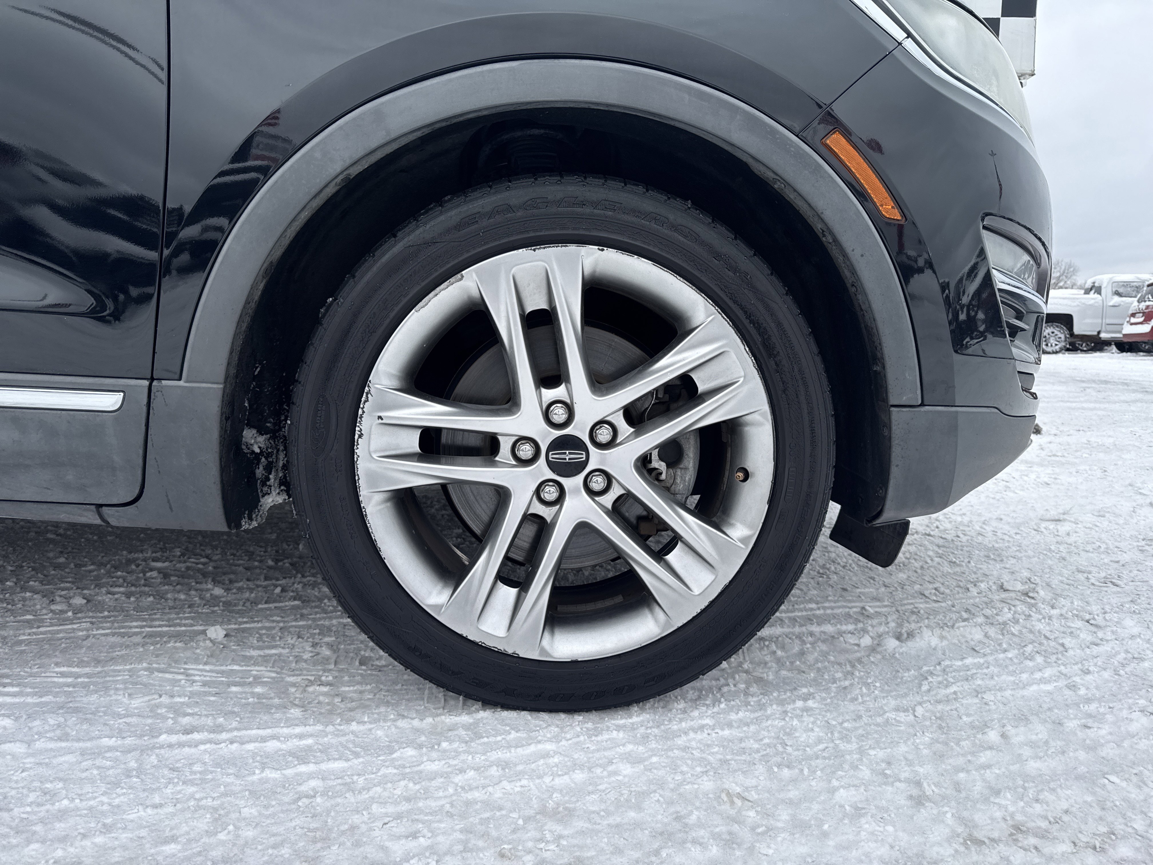 Used 2017 Lincoln MKC Reserve w/ Lincoln MKC Climate Package image 9