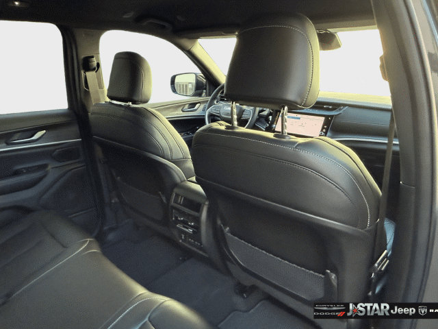 New 2026 Jeep Grand Cherokee Limited RWD image 22