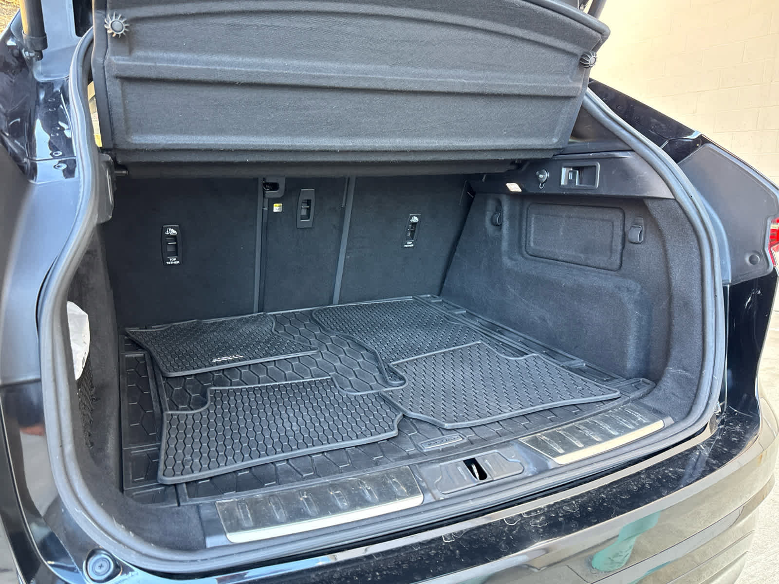 Certified 2021 Jaguar F-PACE S image 16