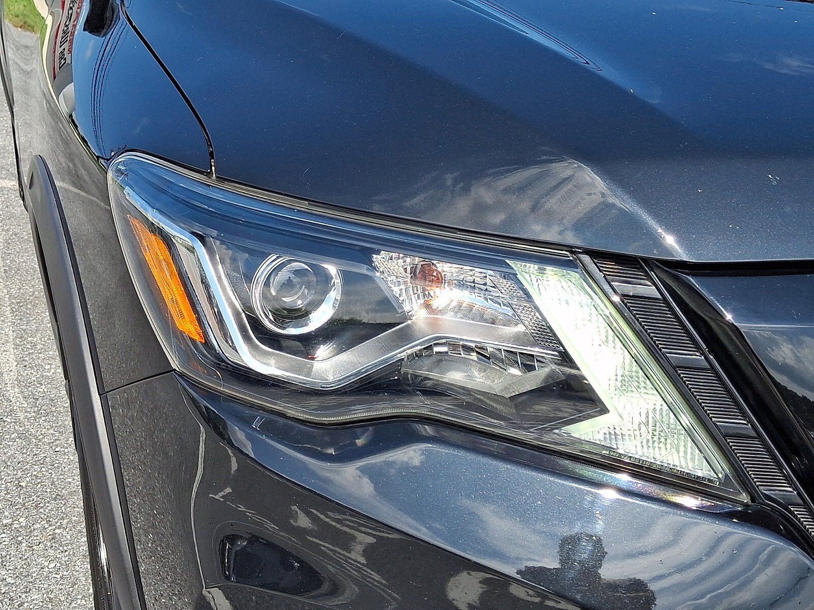 Used 2020 Nissan Pathfinder SL AWD/4WD image 10