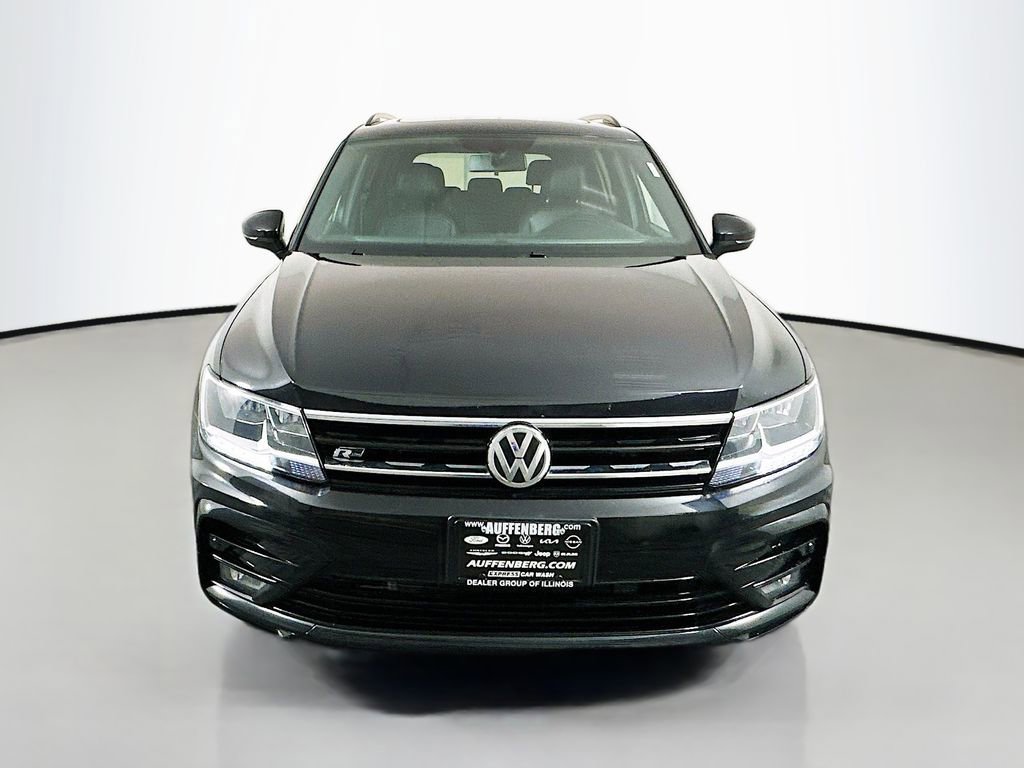 Used 2021 Volkswagen Tiguan SE R-Line image 2