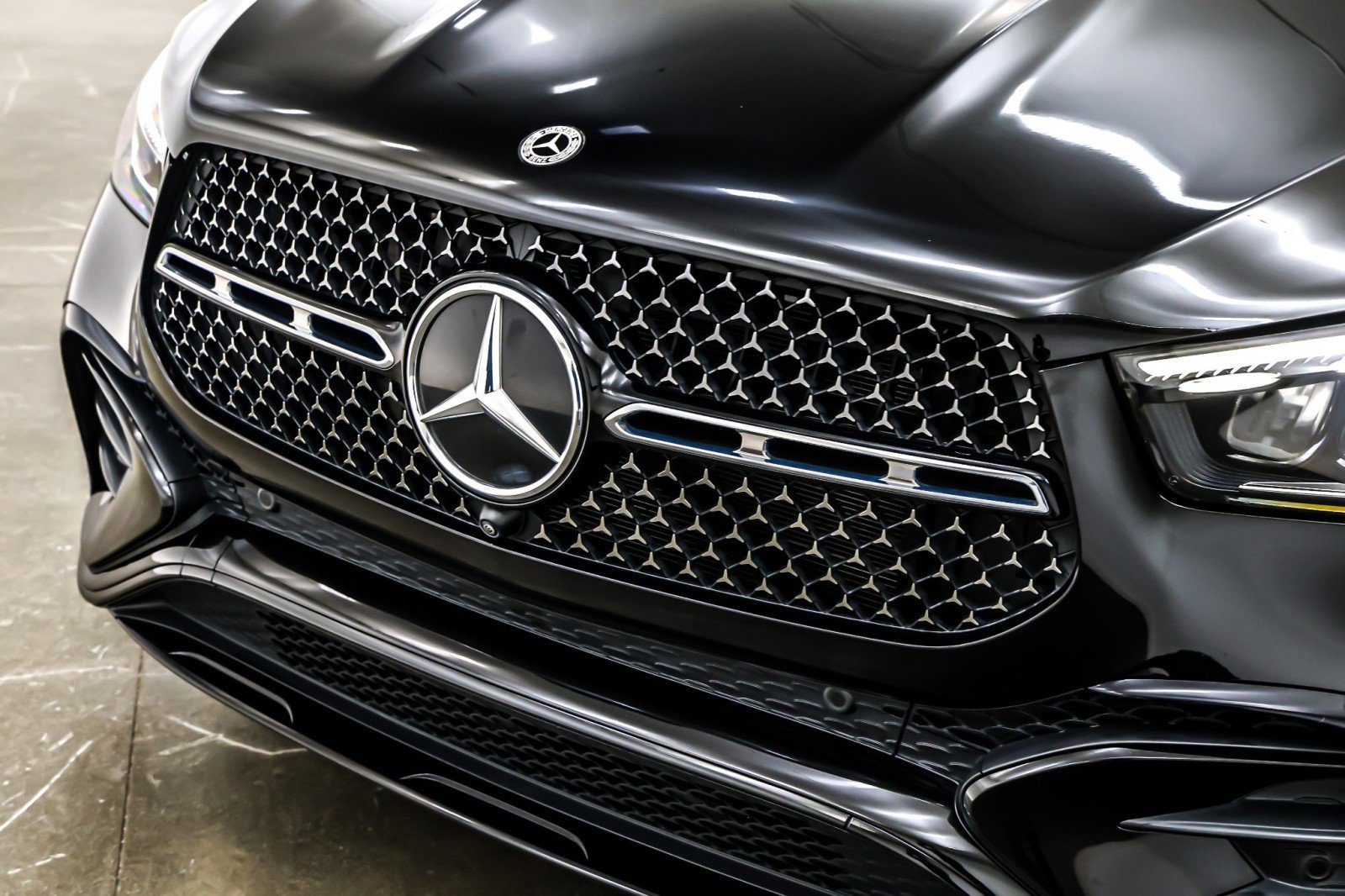 Used 2024 Mercedes-Benz GLE 350 4MATIC image 14