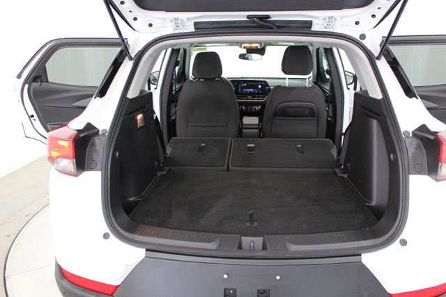 Used 2025 Chevrolet TrailBlazer LT w/ Driver Confidence Package image 38