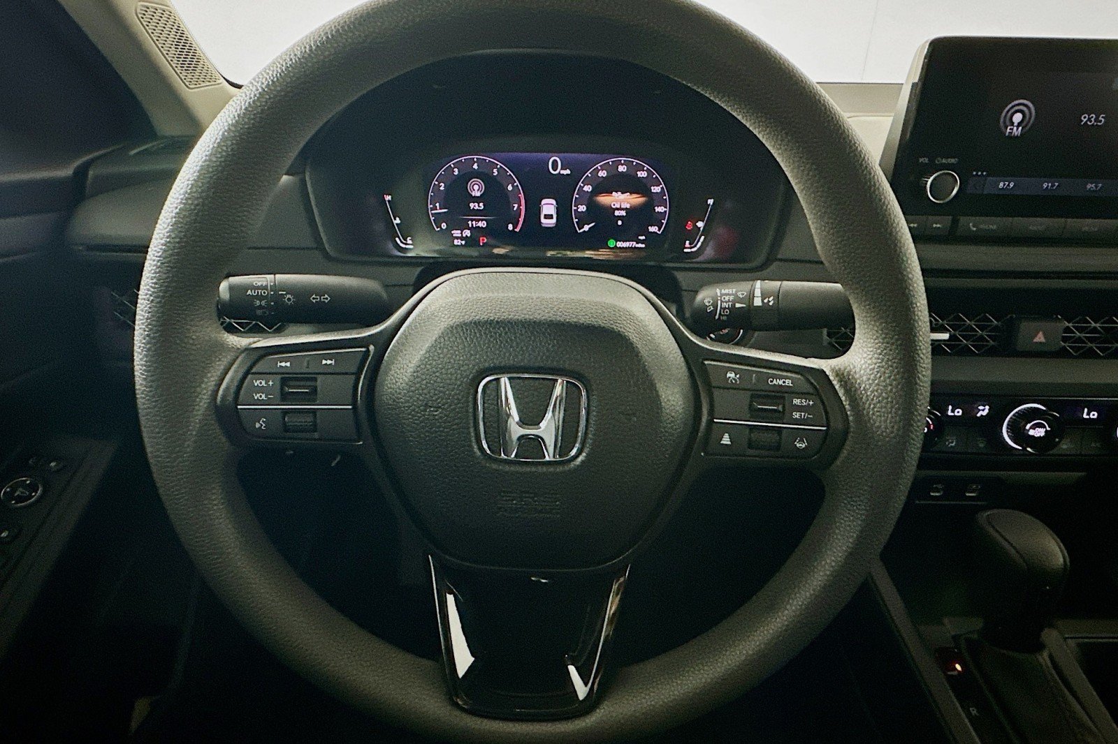 Used 2025 Honda Accord SE image 18