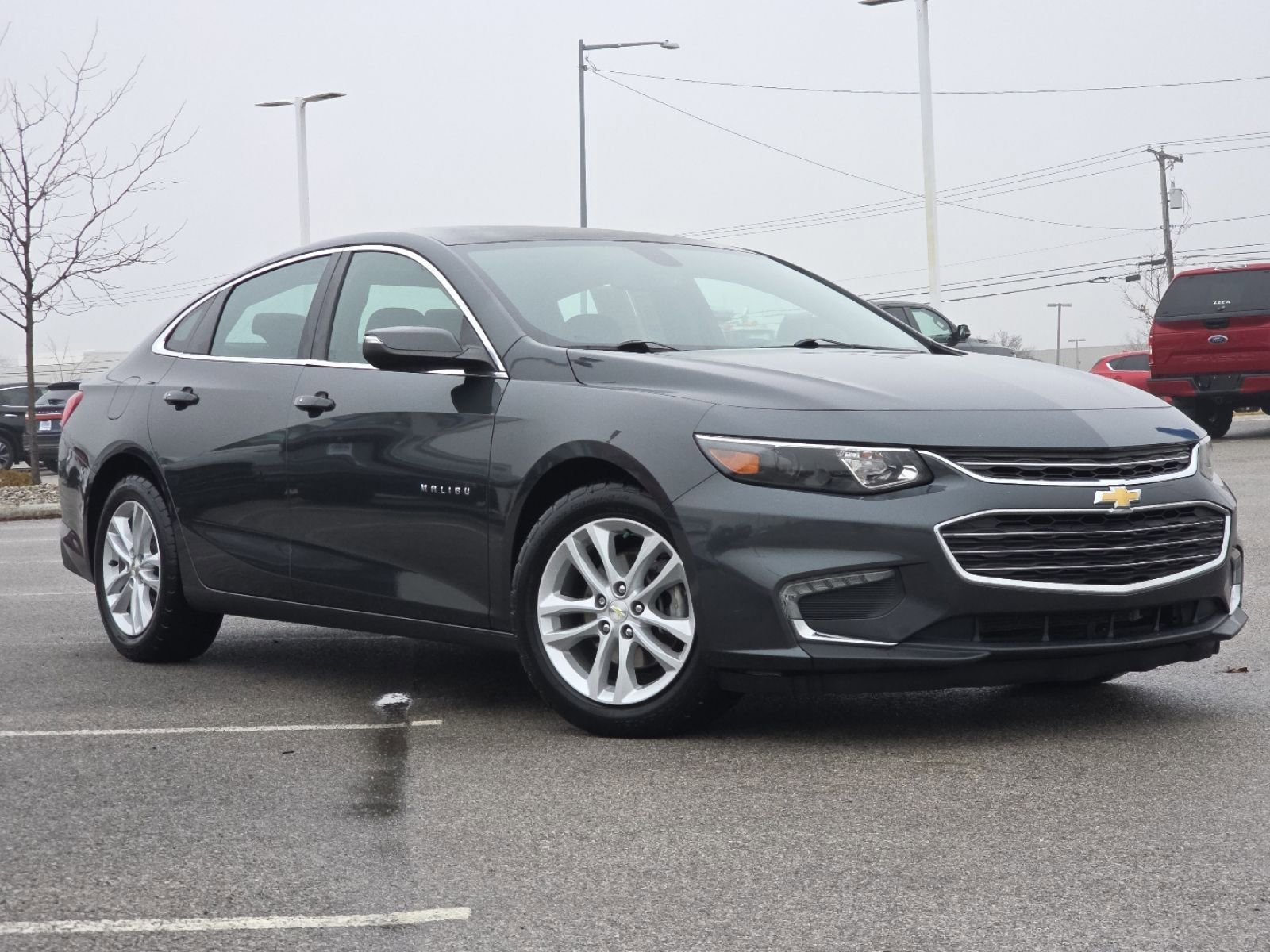 Used 2016 Chevrolet Malibu LT image 2