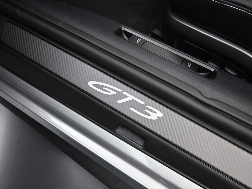 Used 2026 Porsche 911 GT3 image 27