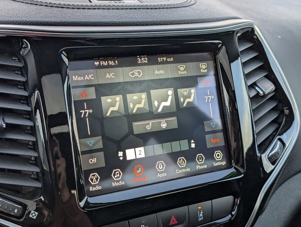 Used 2021 Jeep Cherokee Limited image 15