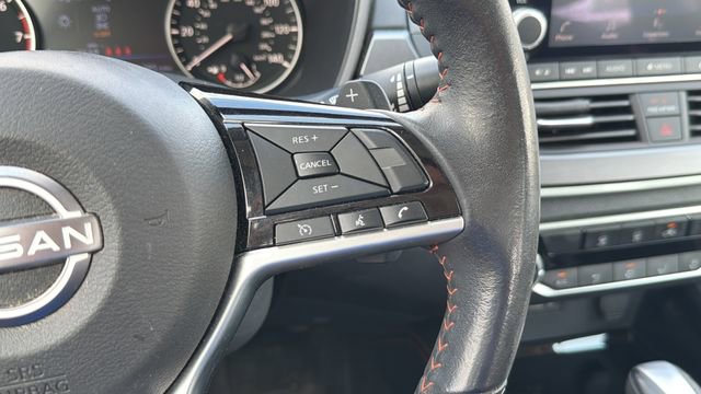 Used 2023 Nissan Altima 2.5 SR image 17
