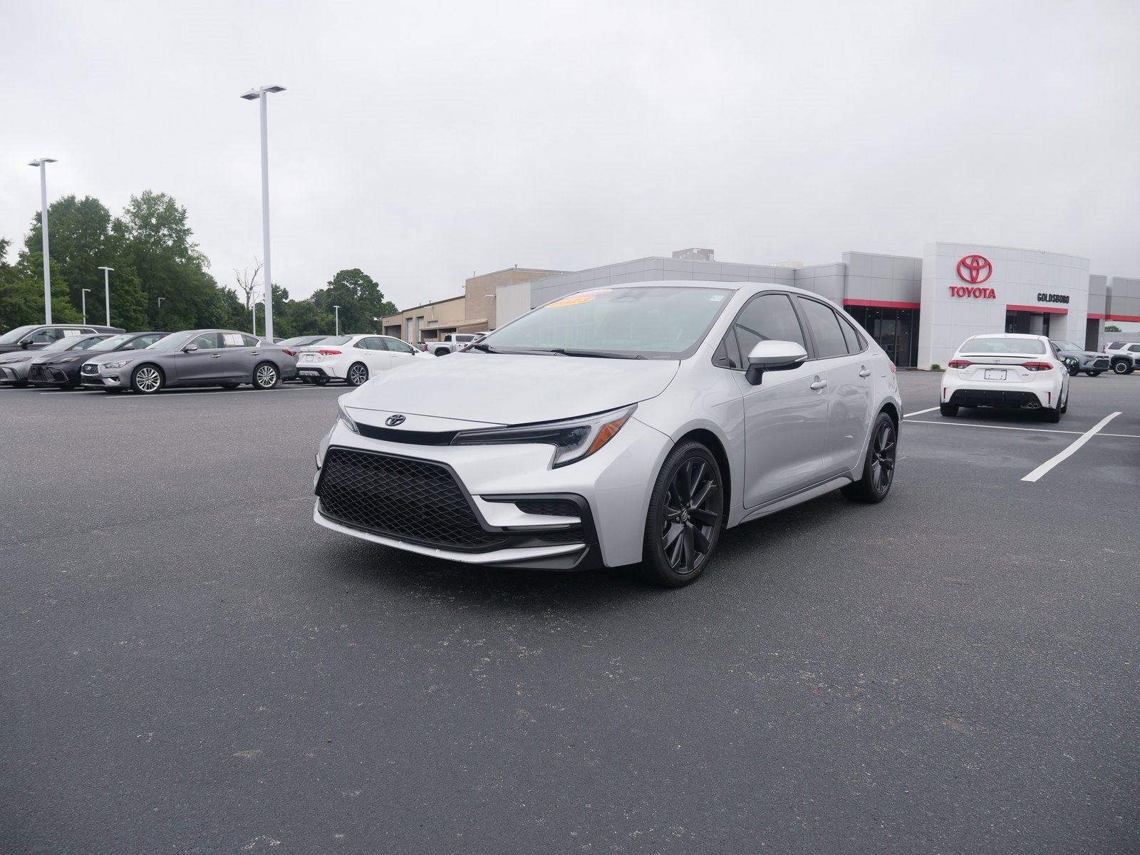 Used 2023 Toyota Corolla SE image 6