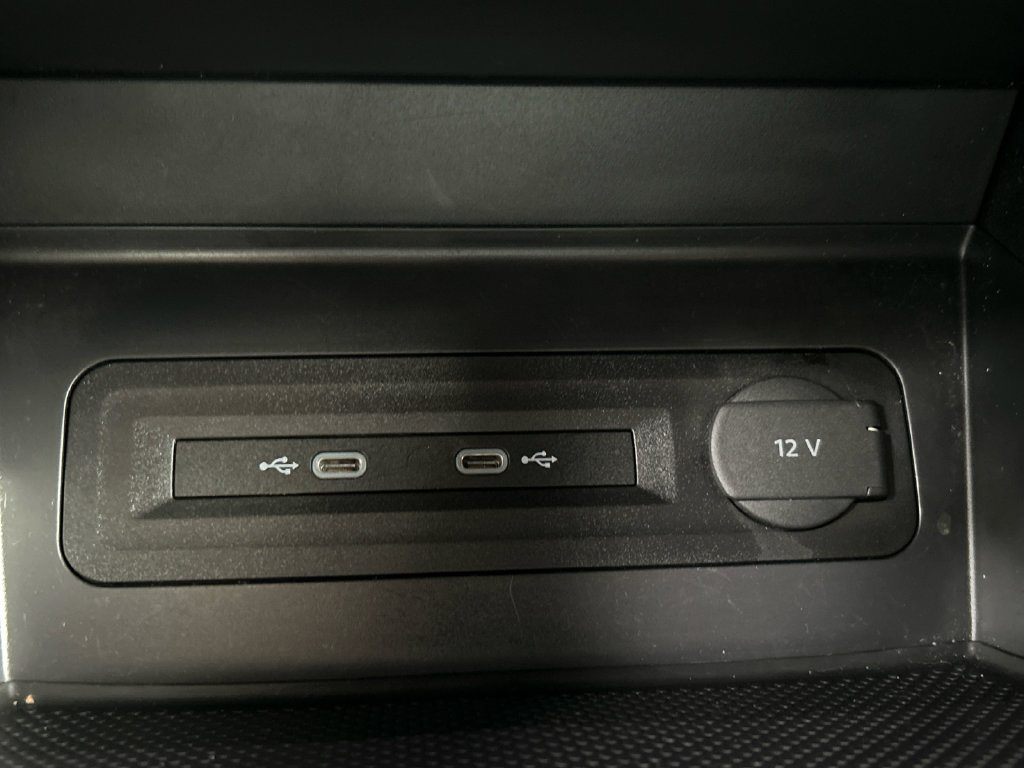 Used 2023 Volkswagen Atlas Cross Sport SE AWD/4WD image 19