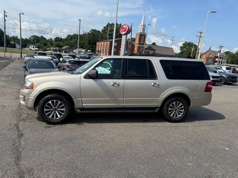 Used 2017 Ford Expedition EL XLT w/ Equipment Group 201A AWD/4WD image 5
