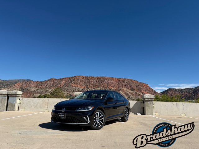 Used 2025 Volkswagen Jetta SE