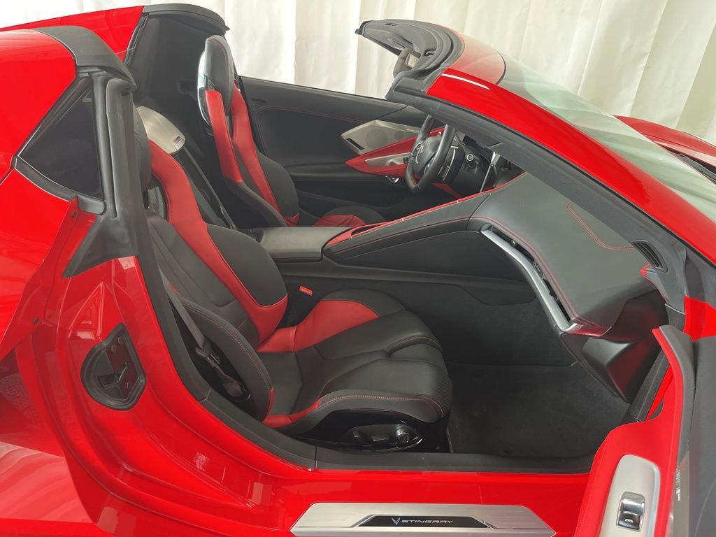 Used 2022 Chevrolet Corvette Stingray Preferred Conv w/ Z51 Performance Package RWD image 20