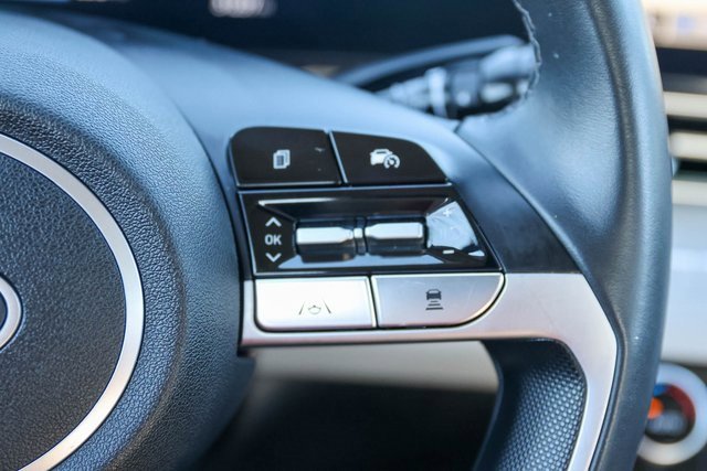 Used 2024 Hyundai Elantra Limited image 29