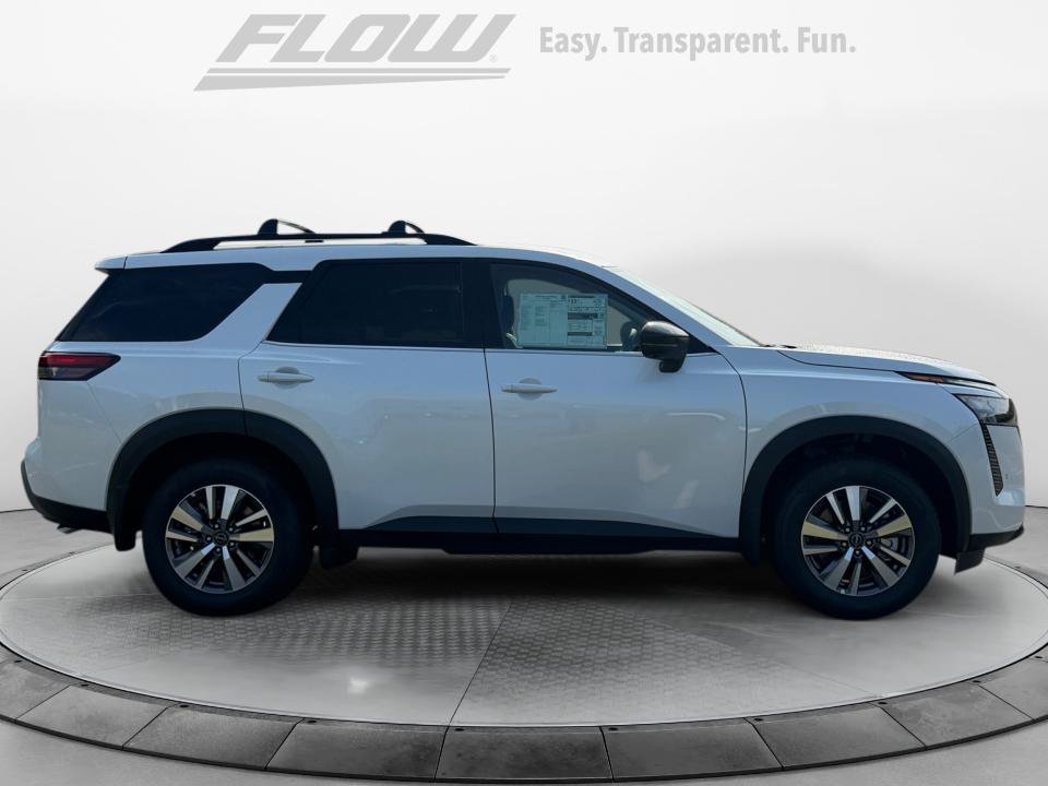 New 2026 Nissan Pathfinder SL FWD image 8