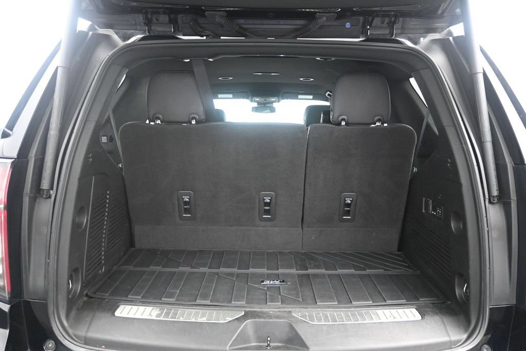 Used 2023 Chevrolet Tahoe Premier RWD image 15