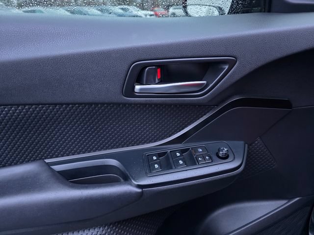 Used 2019 Toyota C-HR LE FWD image 25