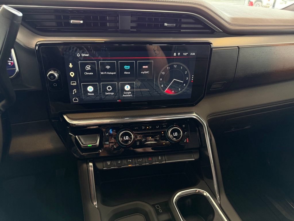 Used 2024 GMC Sierra 3500 Denali w/ Denali Reserve Package AWD/4WD image 24