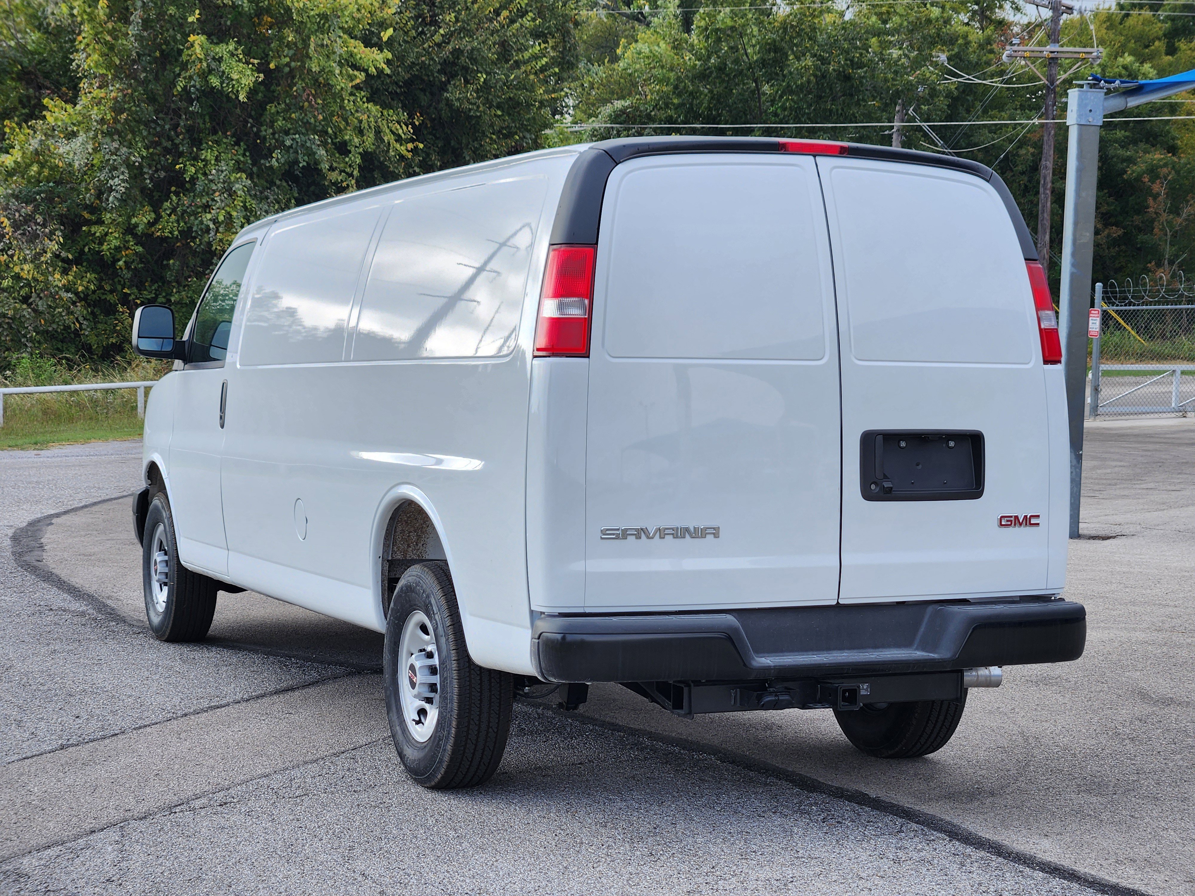 New 2025 GMC Savana 3500 Extended w/ Driver Convenience Package image 3