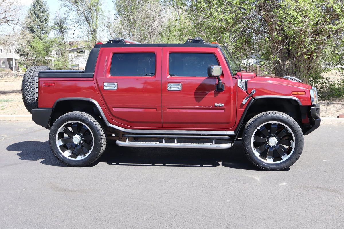 Used 2005 HUMMER H2 SUT w/ Preferred Equipment Group AWD/4WD image 3