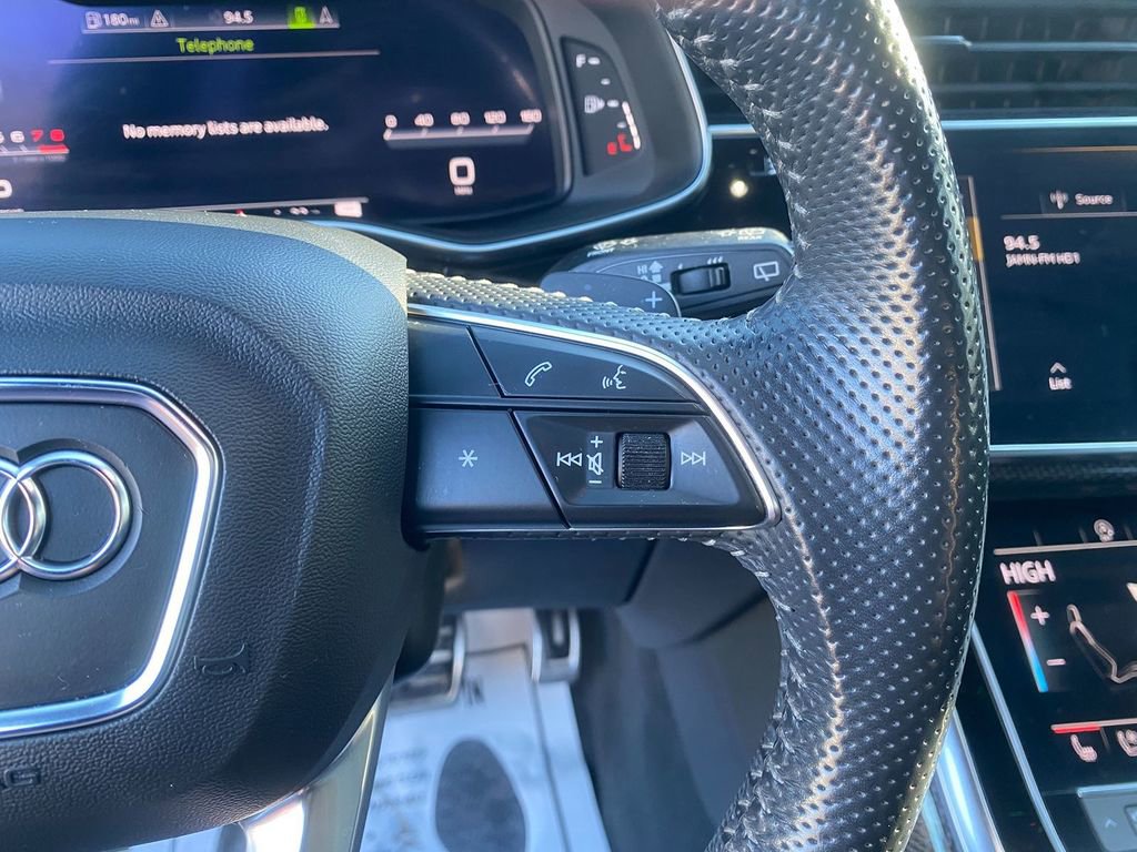 Used 2020 Audi SQ7 Premium Plus w/ S Executive Package AWD/4WD image 16