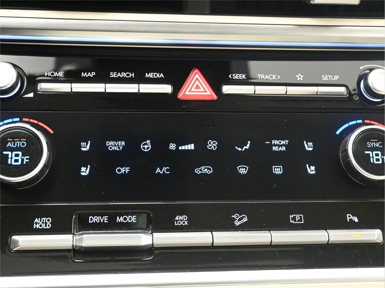 Used 2024 Hyundai Santa Fe Calligraphy image 6