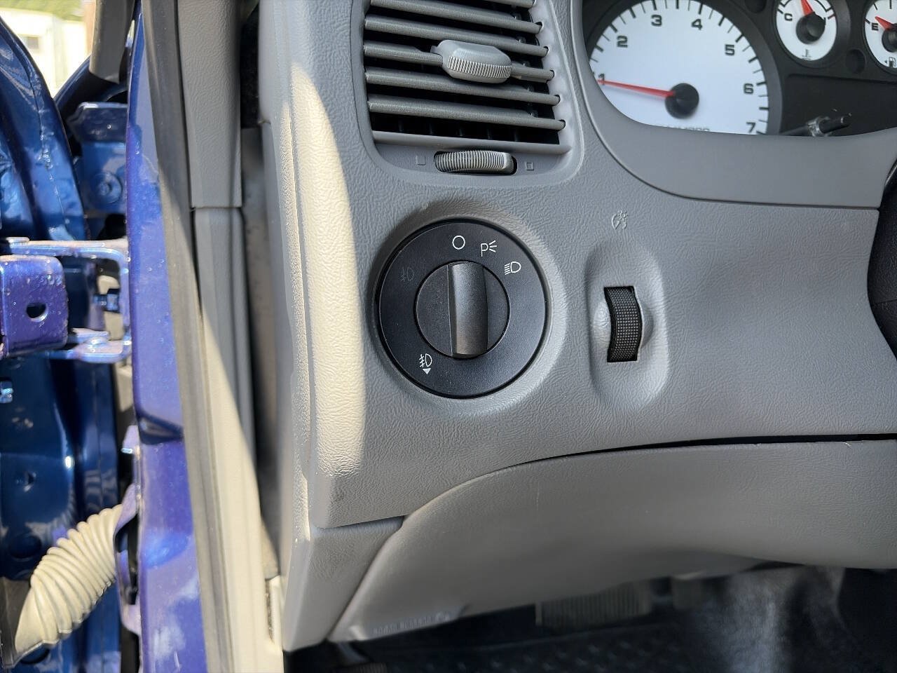 Used 2011 Ford Ranger Sport RWD image 34