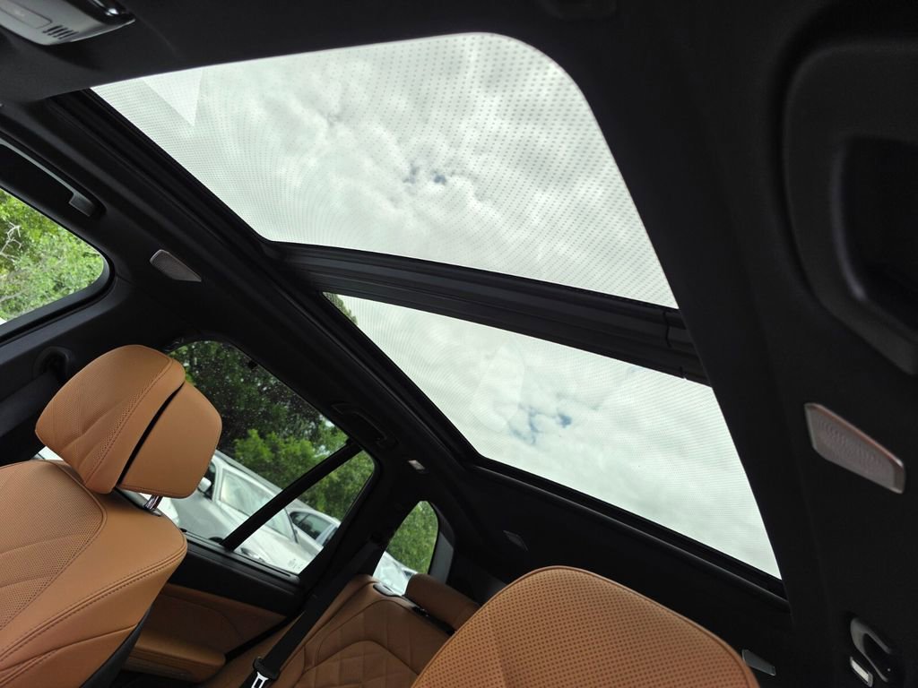 New 2026 BMW X5 M60i AWD/4WD image 10